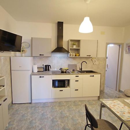 Aparments Orange & Blue Διαμέρισμα Fažana Εξωτερικό φωτογραφία